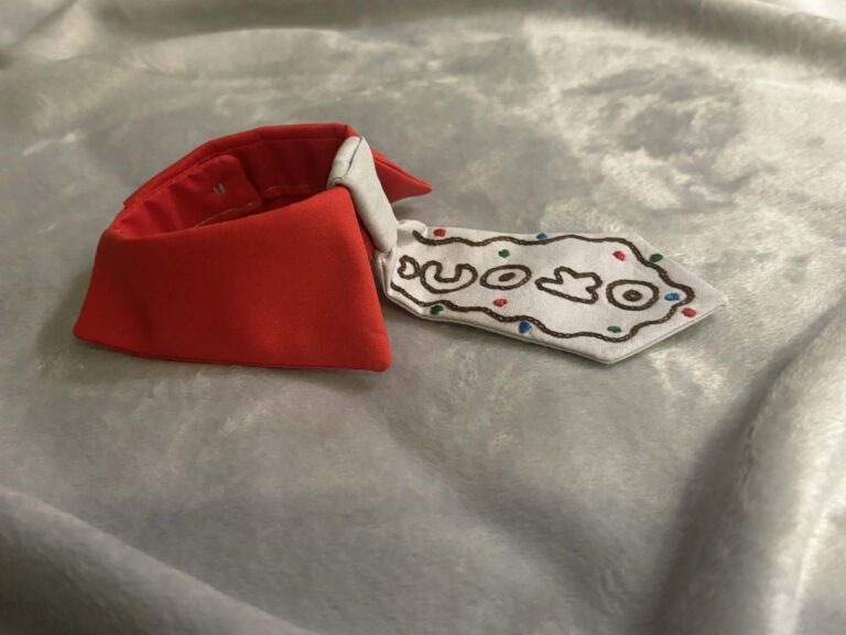 božićna kragna s kravatom čoko