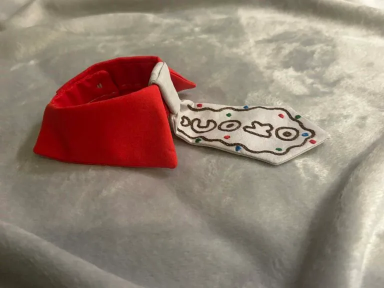 božićna kragna s kravatom čoko